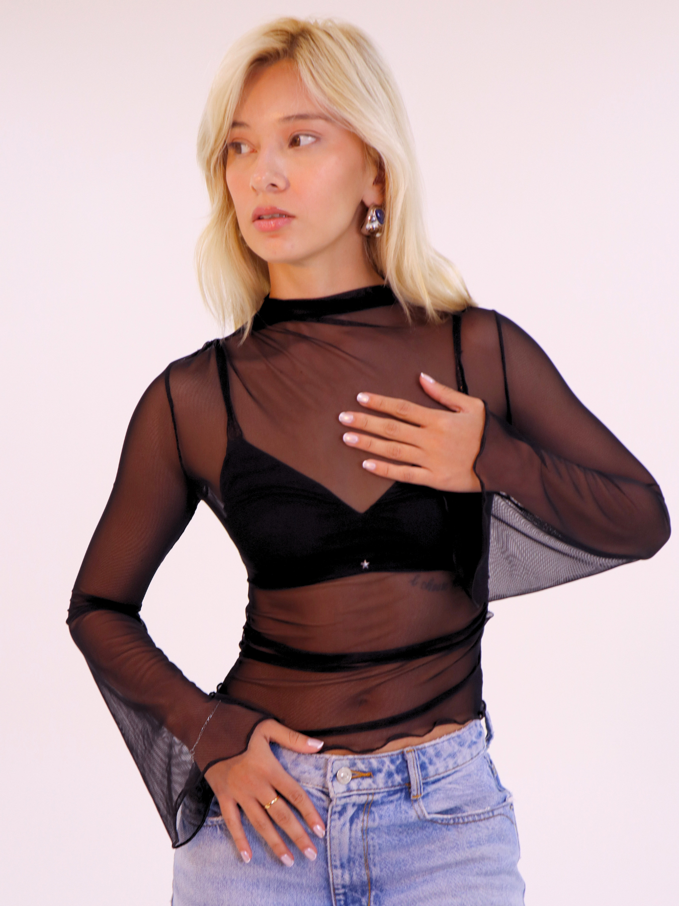 Buzo Bell Mesh Negro