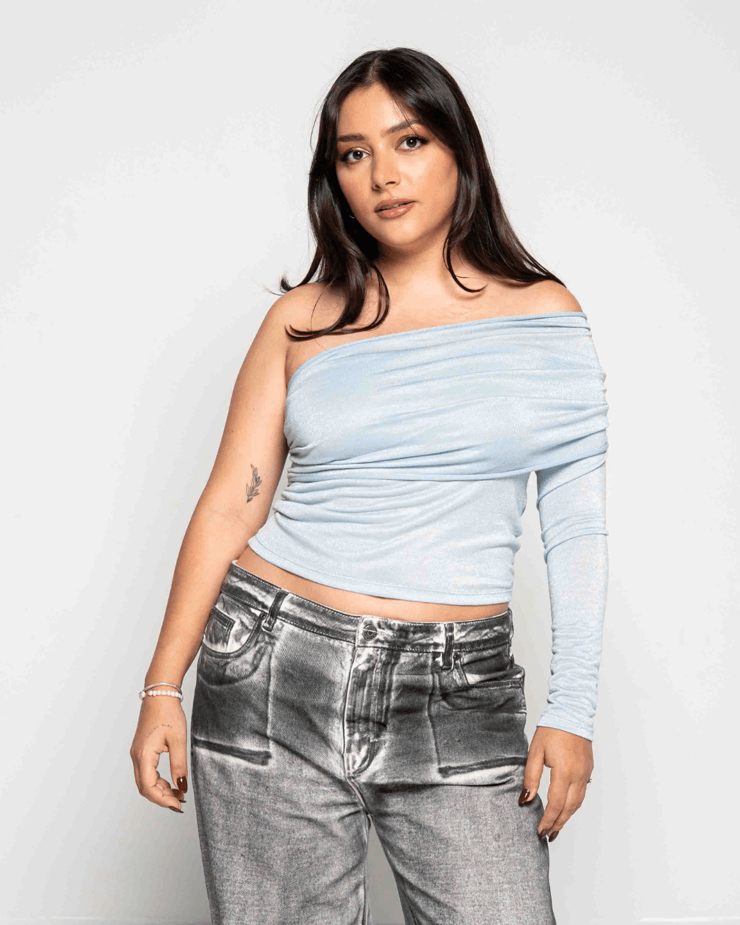 Top Syra Baby Blue Glitter - Nítida